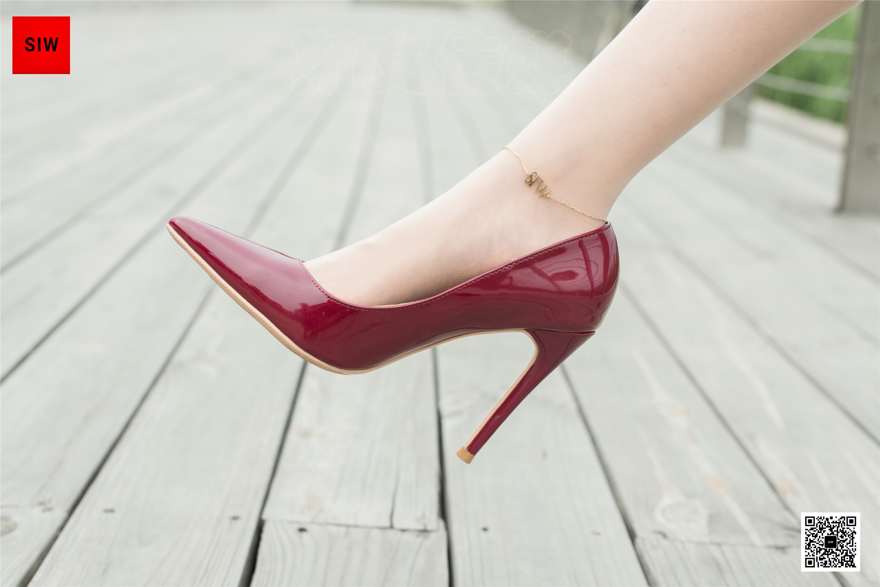 SIW斯文传媒  VOL.041 水岸红裙-甄珍